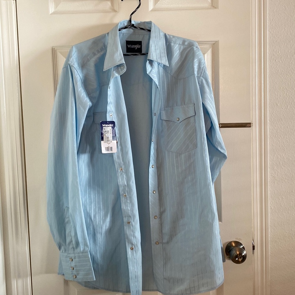 Men’s Wrangler Button-Up